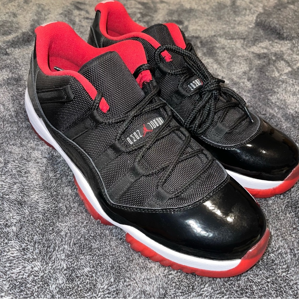 Air Jordan 11 XI Low Bred